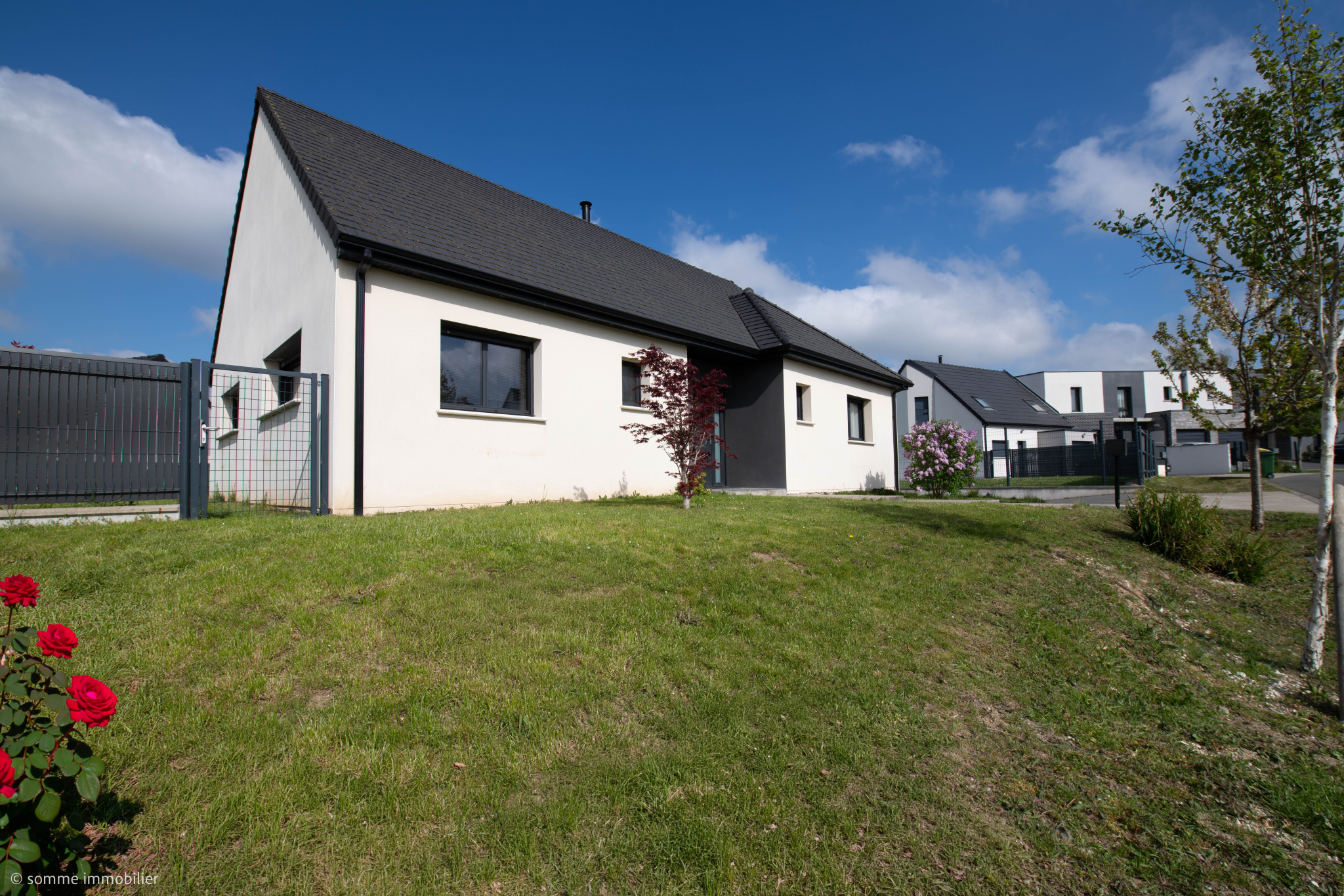 Immo80 – L'immobilier à Amiens et dans la Somme-BERTANGLES, pavillon récent de plain-pied sur sous-sol complet