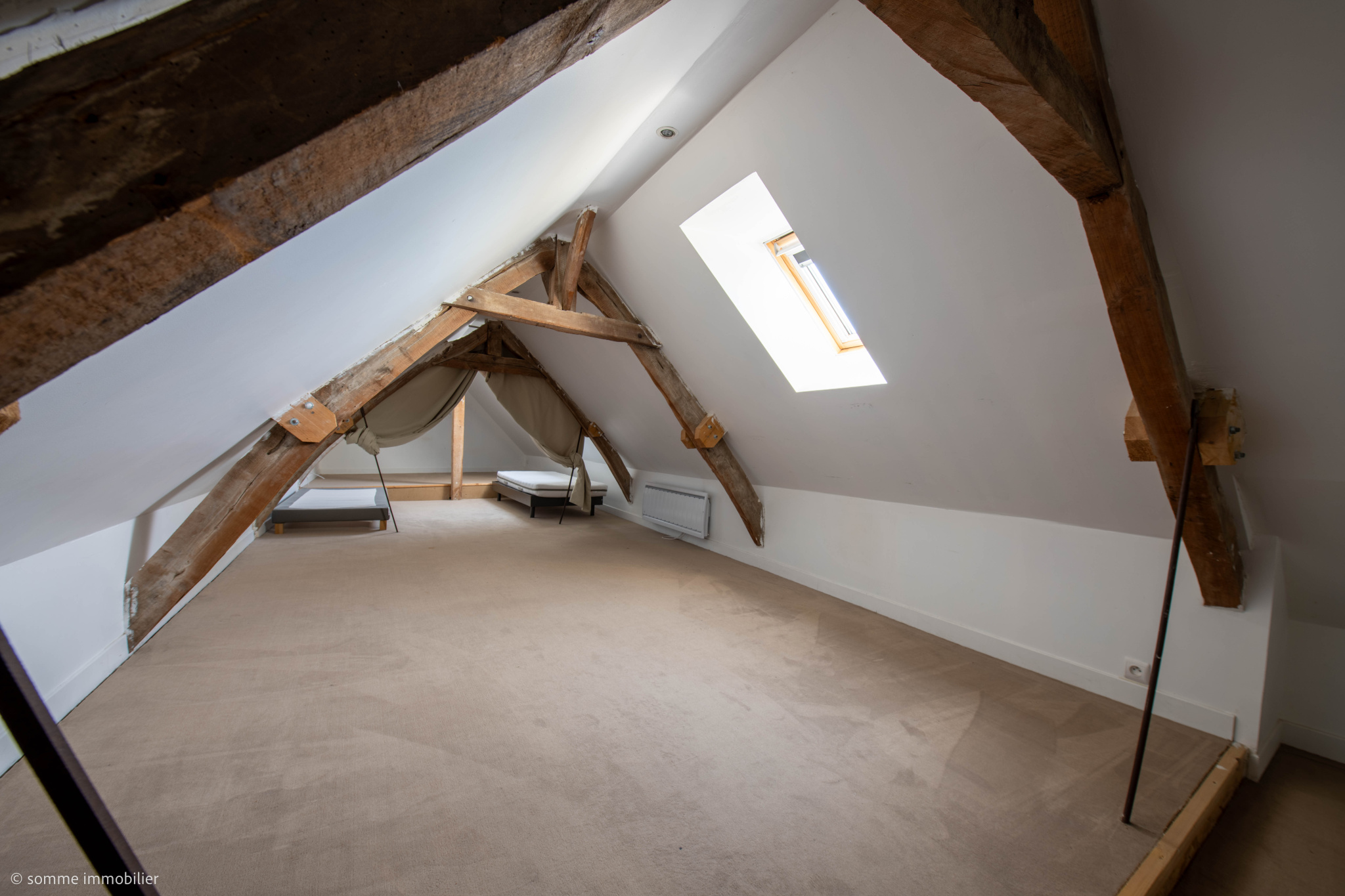 Immo80 – L'immobilier à Amiens et dans la Somme-BELLOY-SUR-SOMME, maison de village rénovée avec 4 chambres :
