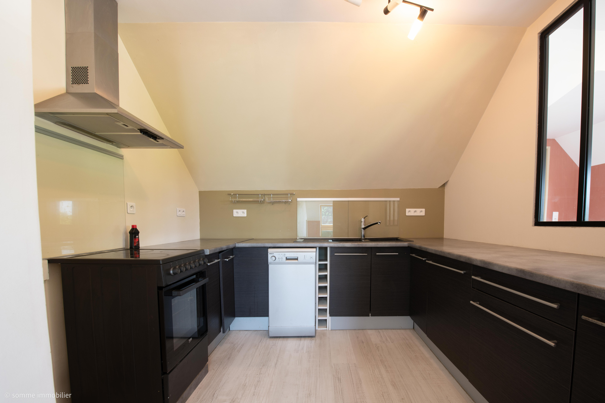 Immo80 – L'immobilier à Amiens et dans la Somme-Bel appartement de 88m2 situé au coeur de VILLERS-BOCAGE